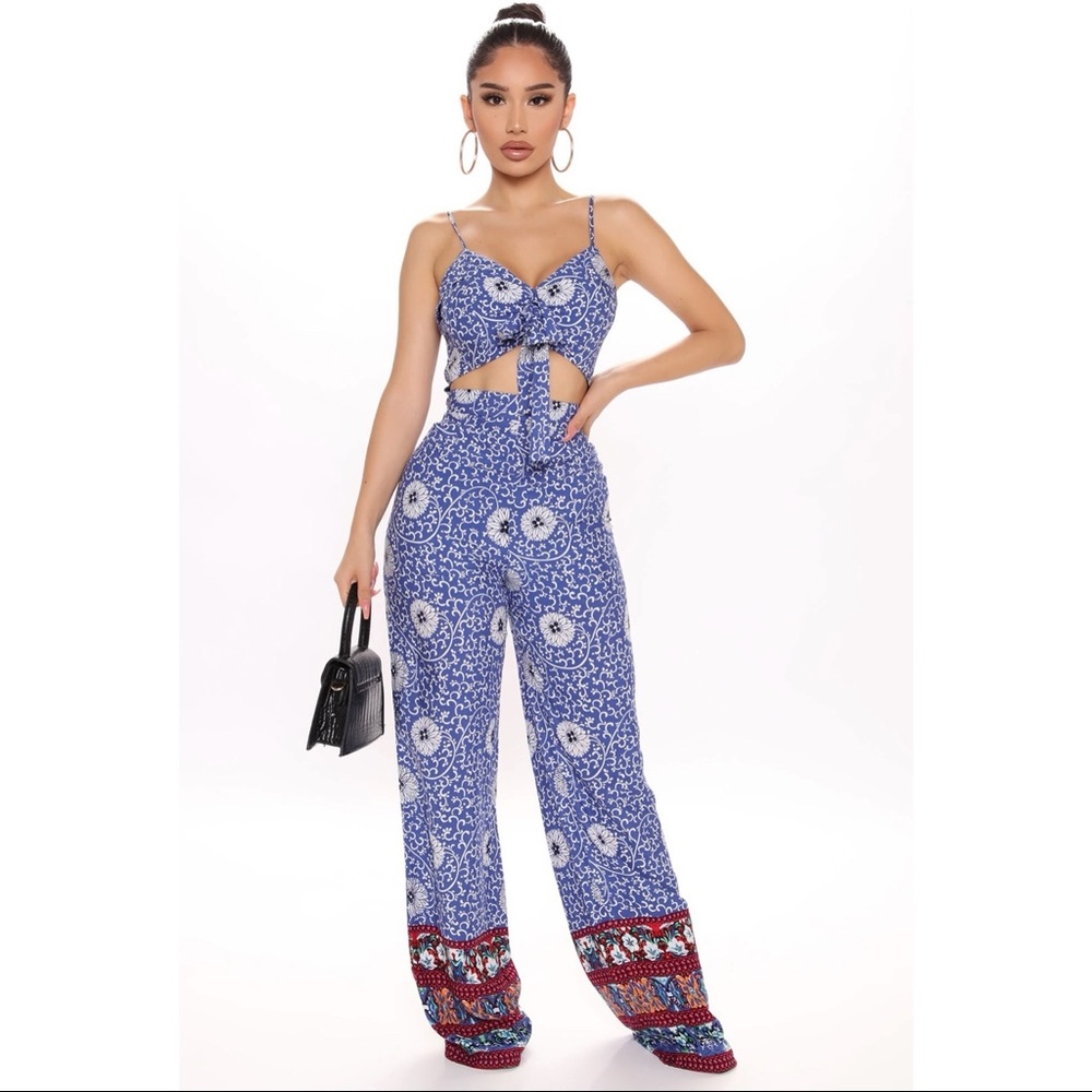 Fashion nova jumpsuit